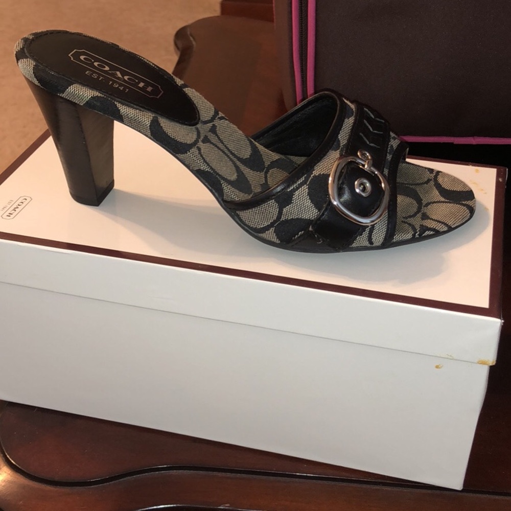 Coach Kamilah slides